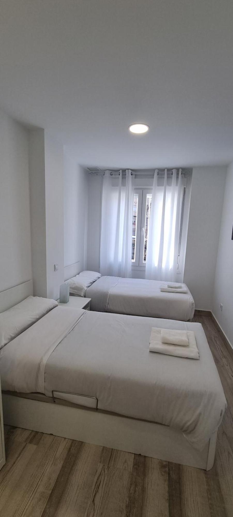 Apartamentos Tanez Santurce A Madrid Exterior photo